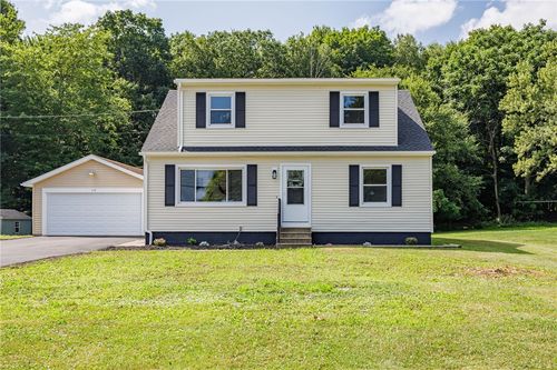 119 Ogden Parma Town Line Rd, Spencerport, NY, 14559-1623 | Card Image