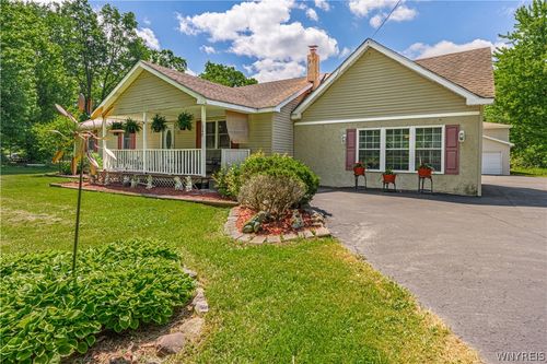 1340 Cain Rd, Youngstown, NY, 14174-9769 | Card Image