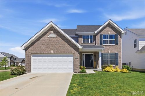 730 Palisades Dr, Saint Charles, MO, 63301-3808 | Card Image