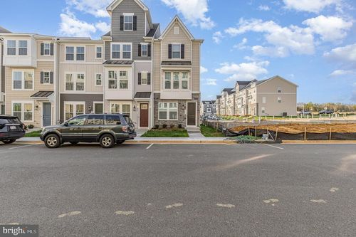 9123 Creek Bottom Ln, Fredericksburg, VA, 22407-0009 | Card Image