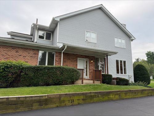 94-94 Charlotte Ct, Cary, IL, 60013-2652 | Card Image