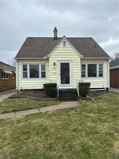 32 Westchester Blvd, Buffalo, NY, 14217-1420 | Card Image