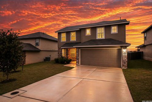 8050 Falcon Mdw, Converse, TX, 78109-3165 | Card Image