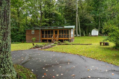 421 Deer Creek Xing, Mountain City, TN, 37683-4273 | Card Image