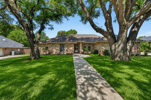 3800 Snow Creek Dr, Aledo, TX, 76008-3589 | Card Image