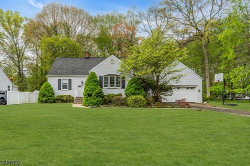 63 Cathedral Ave, Florham Park, NJ, 07932-2520 | Card Image