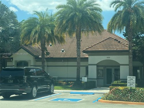 16-12-520 S Park Rd, Hollywood, FL, 33021-8595 | Card Image