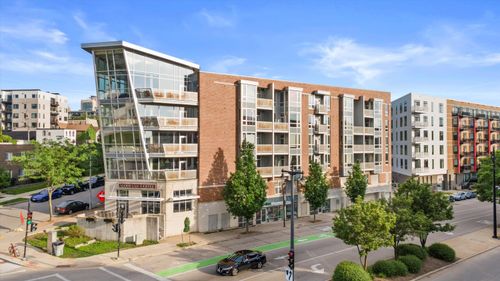 1541 N Jefferson St, MILWAUKEE, WI, 53202-1259 | Card Image