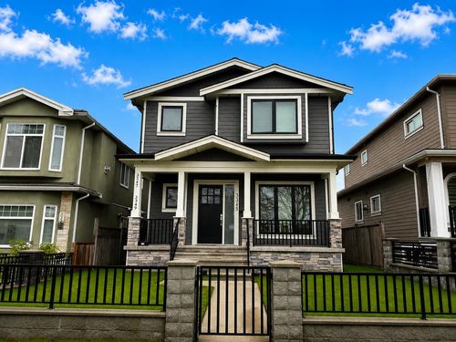3345 Parker St, Vancouver, BC, V5K2W1 | Card Image