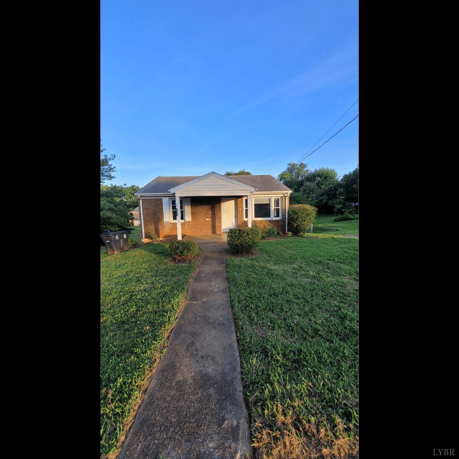 1st St, Lynchburg, VA 24501