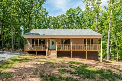 View of front of property featuring a porch | Image 1