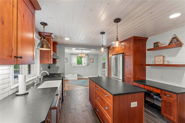 857 E Mcmurray Rd, House other with 3 bedrooms, 3 bathrooms and 2 parking in Peters Twp PA | Image 16