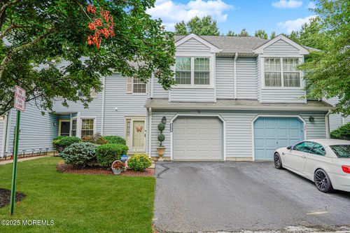 225 Century Way, Manalapan, NJ, 07726-8763 | Card Image