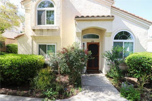 230-730 Breeze Hill, Vista, CA, 92081 | Card Image