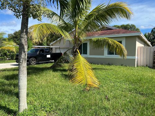 4490 Sw 19th St, West Park, FL, 33023-3310 | Card Image