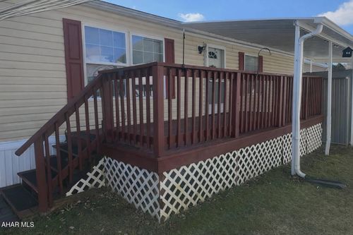 811 Short Dr, Altoona, PA, 16601-9111 | Card Image