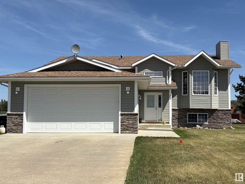 5609 45 St, Smoky Lake, AB, T0A3C0 | Card Image