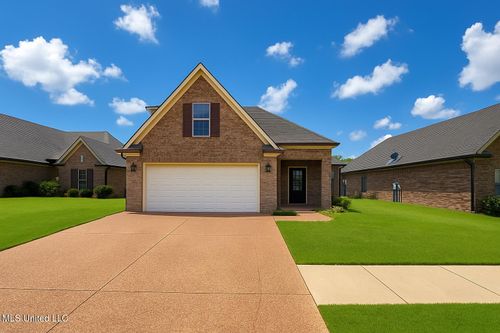 1177 Chestnut Dr, Southaven, MS, 38671-6529 | Card Image