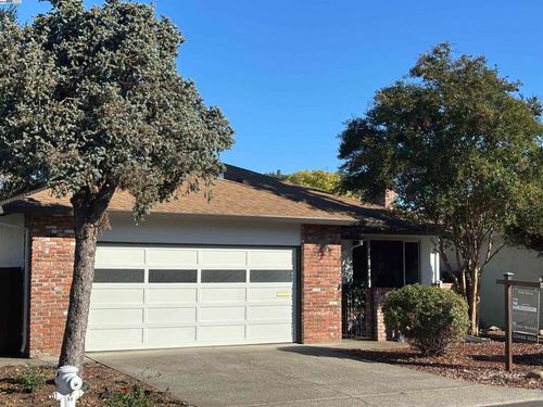 224 Orangewood Dr, Healdsburg, CA, 95448-4321 | Card Image