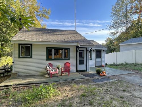 9 Circuit Dr, Kingston, NH, 03848-3305 | Card Image