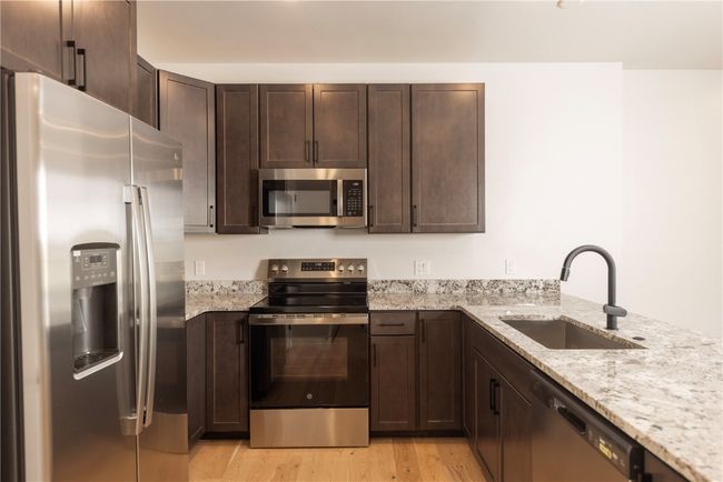 303 - 35 Argentine Ct, Condo with 1 bedrooms, 1 bathrooms and null parking in KEYSTONE CO | Image 8