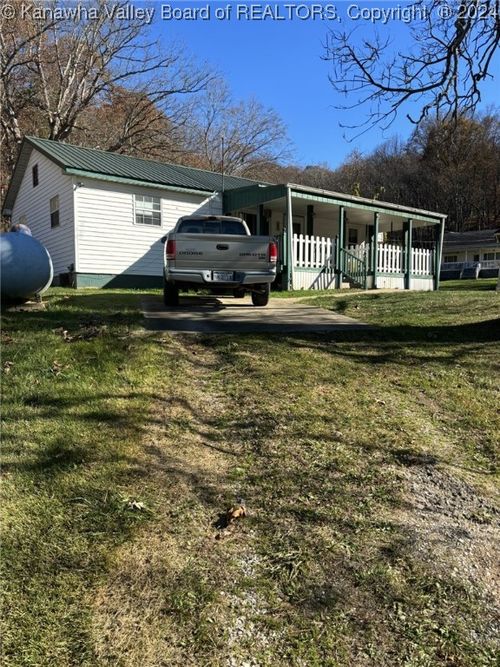 228 Calispel Ridge Rd, Leon, WV, 25123-8520 | Card Image