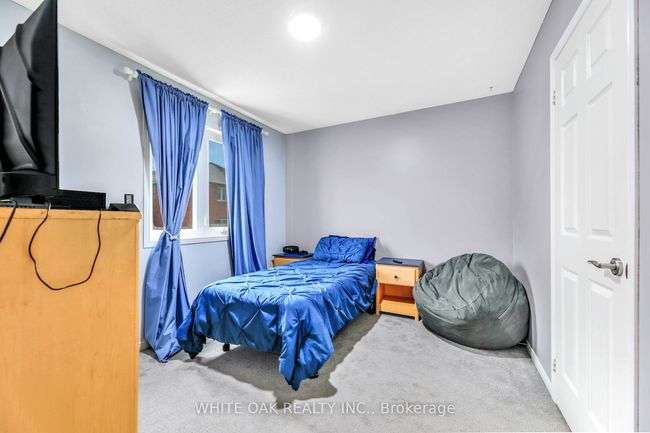 43 Sassafras Cir, House attached with 4 bedrooms, 4 bathrooms and 2 parking in Thornhill ON | Image 34