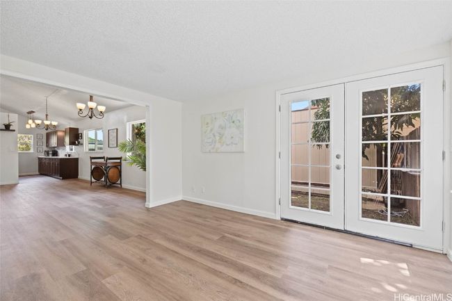 Living Room (View 3) | Image 11
