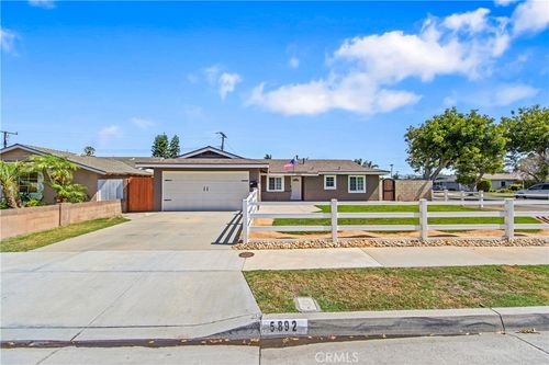 5892 Meadowlark Dr, Huntington Beach, CA, 92649 | Card Image