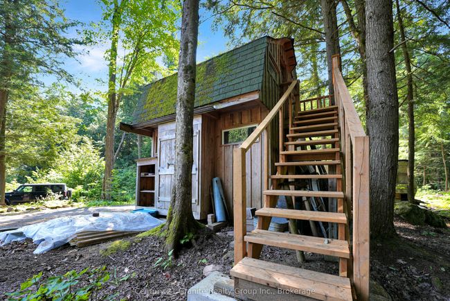 1842 Buckslide Rd, House other with 2 bedrooms, 1 bathrooms and 8 parking in Algonquin Highlands ON | Image 8