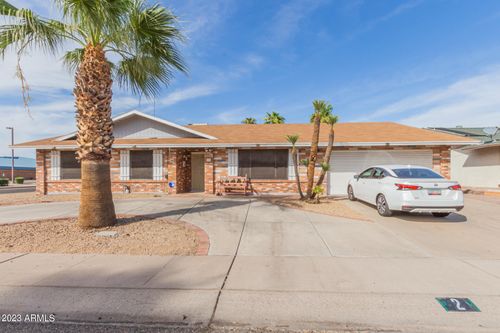 2 E Muriel Dr, Phoenix, AZ, 85022-1862 | Card Image