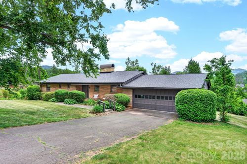 99 Marlborough Road, Asheville, NC, 28804 | Card Image