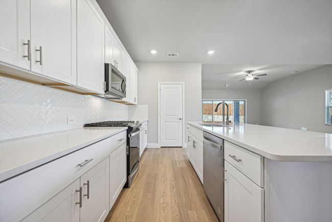 Photo is not of the actual home, but is an inspirational photo of builder’s model home and may depict options, furnishings, and/or decorator features that are not included. | Image 8