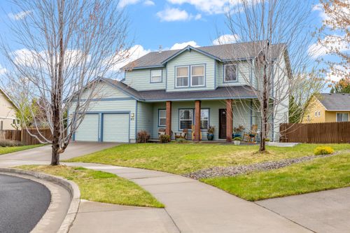 411 Ne Petal Ct, Madras, OR, 97741-1308 | Card Image