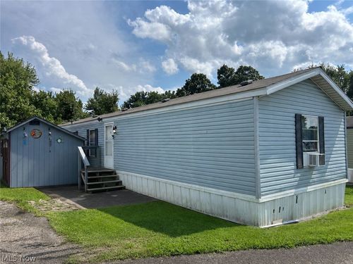 200 S Blackwood Dr, Zanesville, OH, 43701-4661 | Card Image