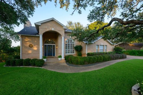 310 Timpanagos Dr, Lakeway, TX, 78734-4546 | Card Image