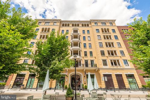 302-8551 Connecticut Ave, CHEVY CHASE, MD, 20815-6807 | Card Image