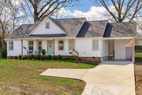 1914 Bay Hill Dr, Hixson, TN, 37343-1528 | Card Image