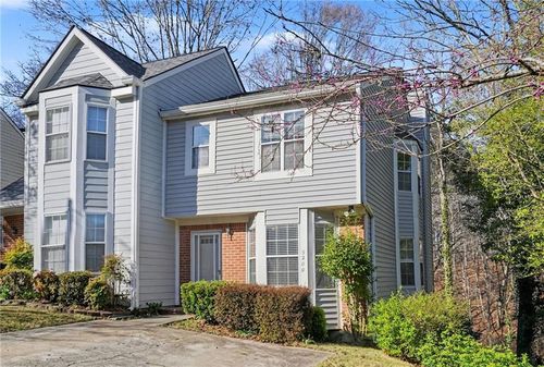 5200 Laurel Bridge Dr Se, Smyrna, GA, 30082-4837 | Card Image