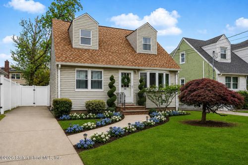 335 Robinson Avenue, Staten Island, NY, 10312 | Card Image
