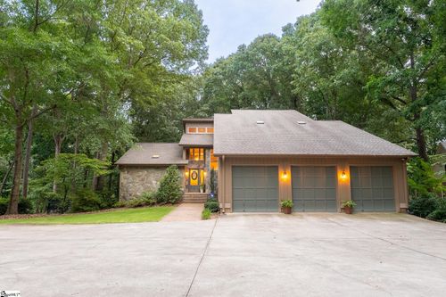 122 Paradise Cir, Townville, SC, 29689-3428 | Card Image