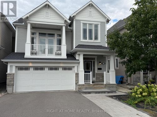 617 Silver Spruce Way, Ottawa, ON, K2M2T6 | Card Image