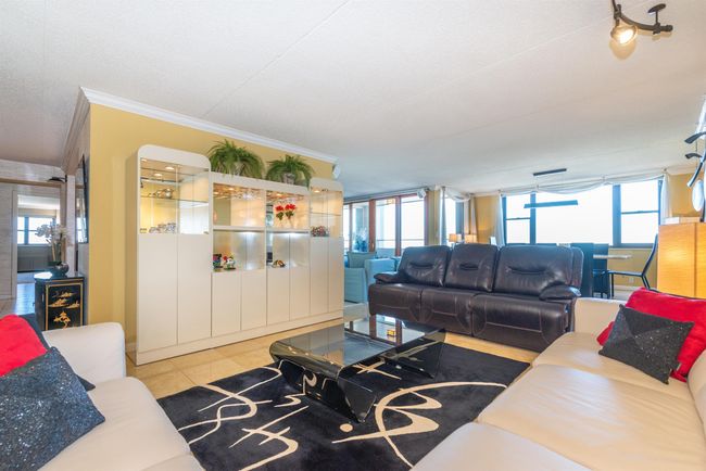 APT-25J - 250 Gorge Rd, Home with 3 bedrooms, 2 bathrooms and null parking in Cliffside Park NJ | Image 6
