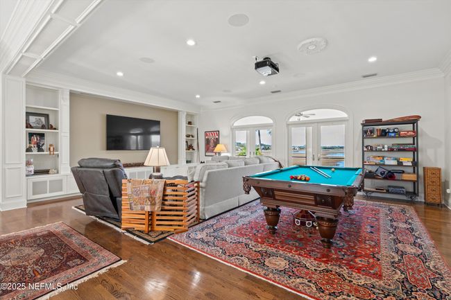 Projection TV / Game Room | Image 40