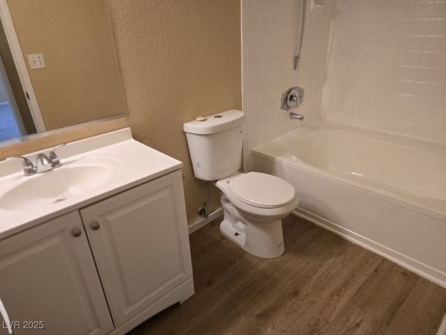 UNIT-104 - 5111 Lindell Rd, Condo with 1 bedrooms, 2 bathrooms and null parking in Las Vegas NV | Image 4