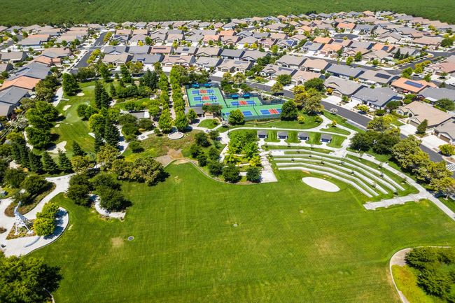 2476 Chimney Point Ln, House other with 2 bedrooms, 2 bathrooms and null parking in Manteca CA | Image 48