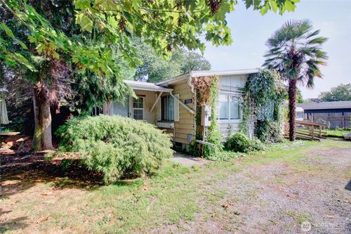 19806 Apostolic Way, Burlington, WA, 98233-1481 | Card Image