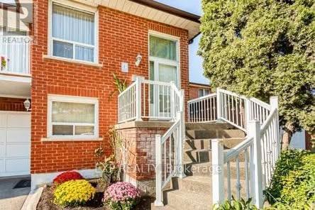 Residential Lease in Mississauga (Rathwood) 2