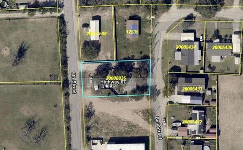 110 Bell St, Bangs, TX, 76823-3304 | Card Image