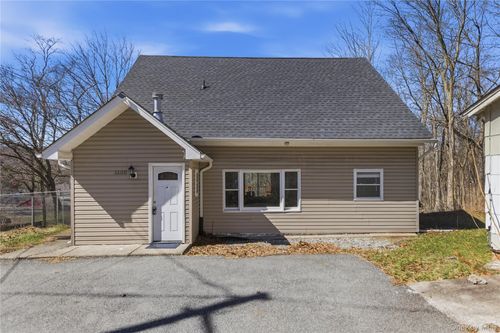 1100 State Route 17a, Greenwood Lake, NY, 10925-2750 | Card Image